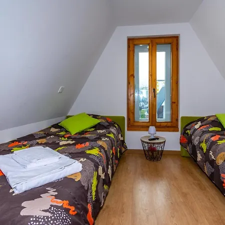 Σαλέ Qj Covilhã